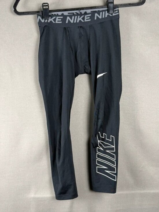 Other - Nike Pro 3/4 compression training tights size Small